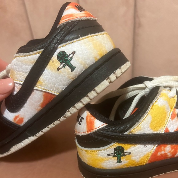 Nike SB Dunk Low Raygun Tie-Dye Black TD - Size 9c (Toddler) - Picture 6 of 11